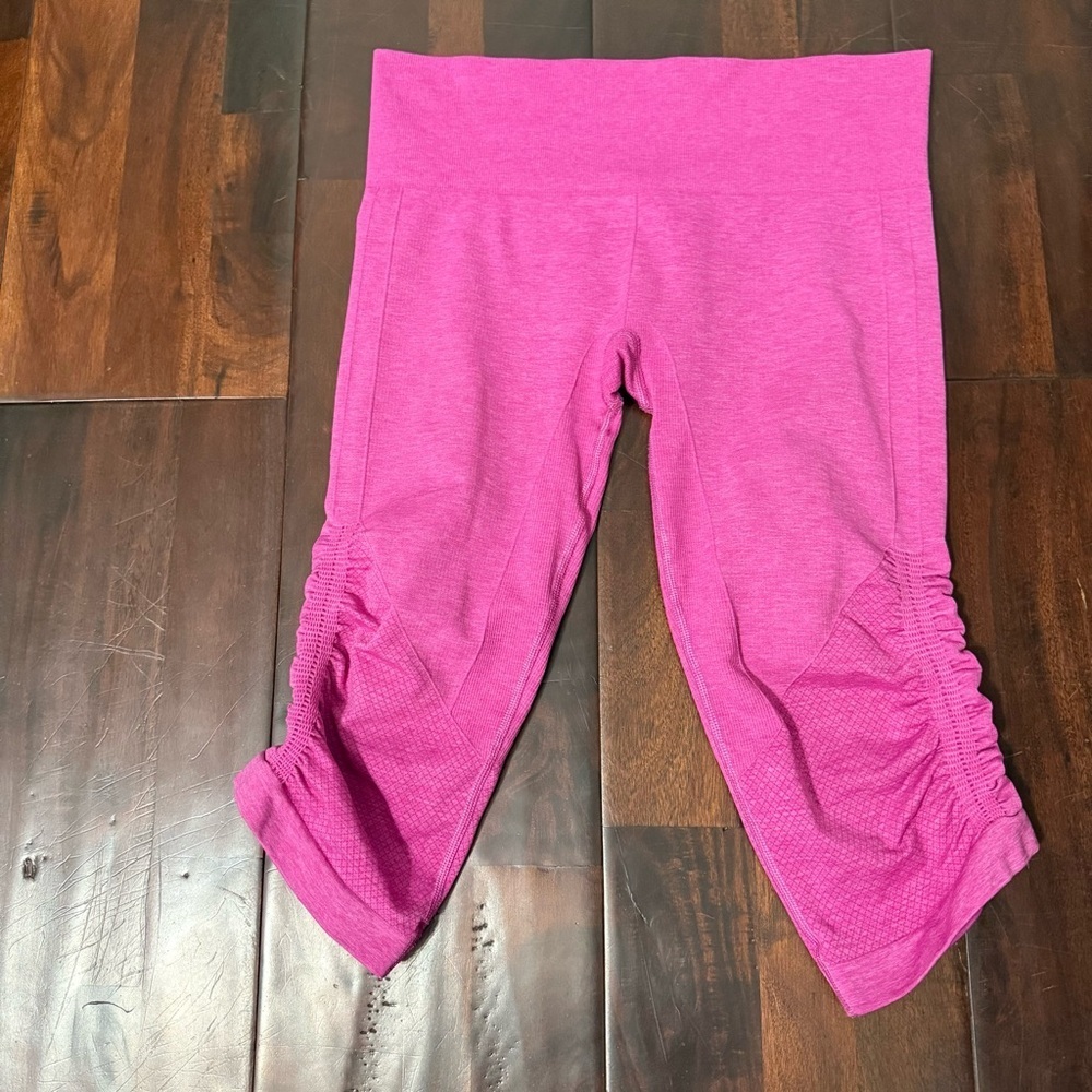 Lululemon In The Flow Crop Legging Women’s Size 8 Pink Cinched